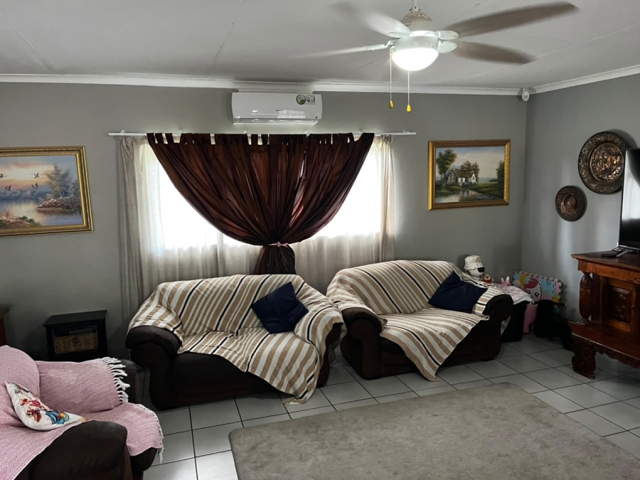3 Bedroom Property for Sale in La Hoff North West